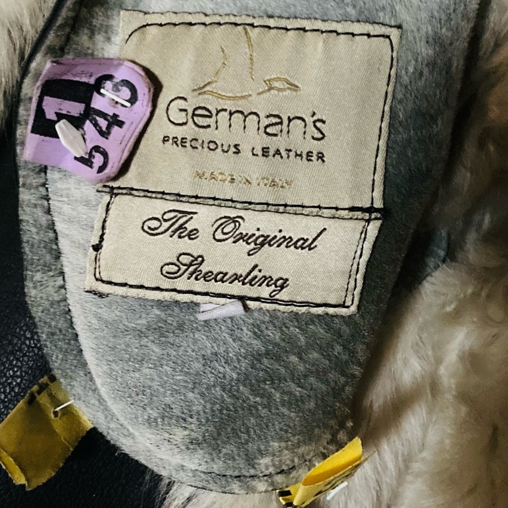 Beautiful super warm and fluffy German Shearling. - Picture 4 of 4